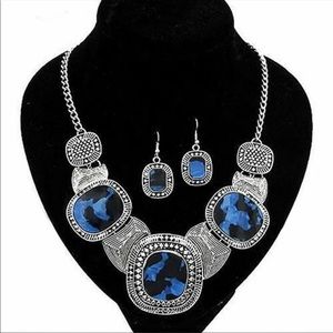 Necklace and earring set